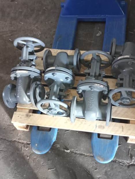 Компания ООО "НПО "Спецнефтемаш" изготовила партию задвижек 30с15нж (сталь)