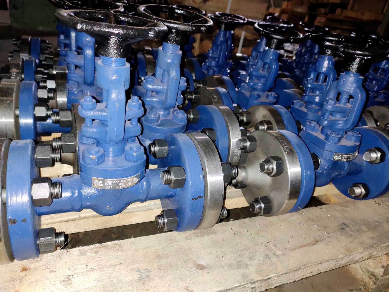 Компания ООО "НПО "Спецнефтемаш" выполнила заказ на стальные клиновые задвижки 31лс18нж