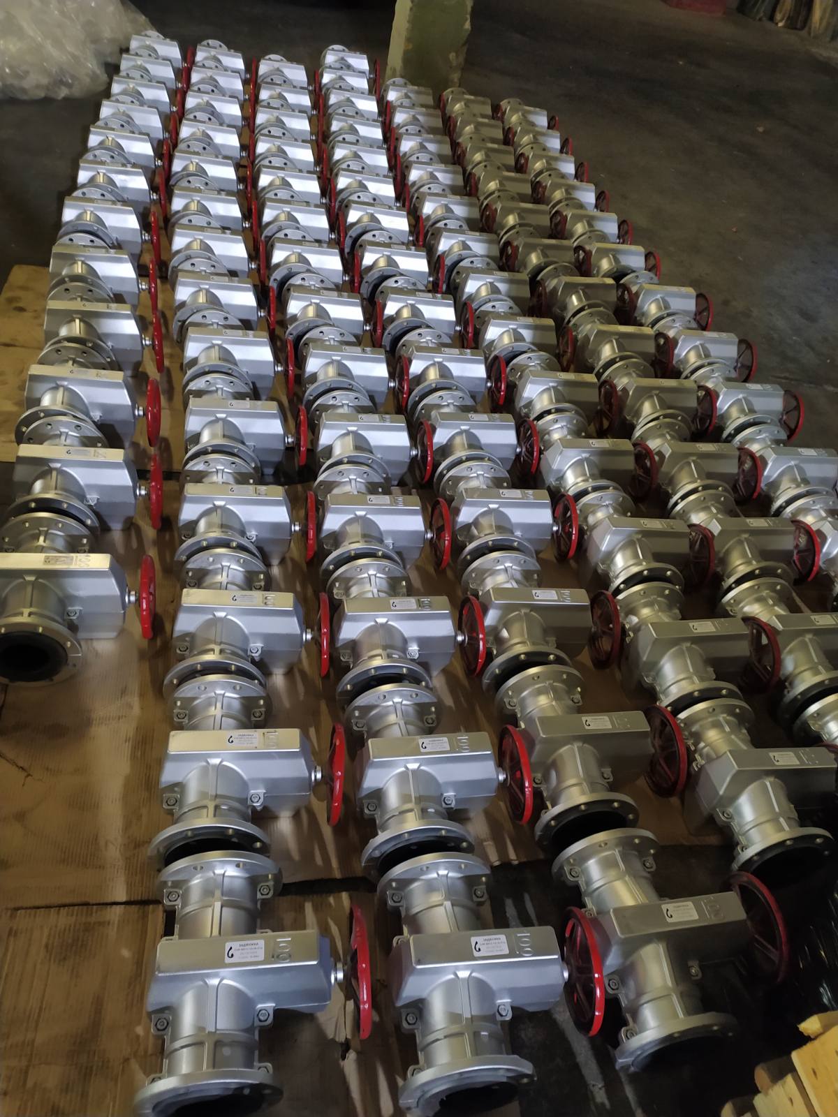 Компанией ООО "НПО "Спецнефтемаш" выполнен заказ на производство задвижек 33а17р